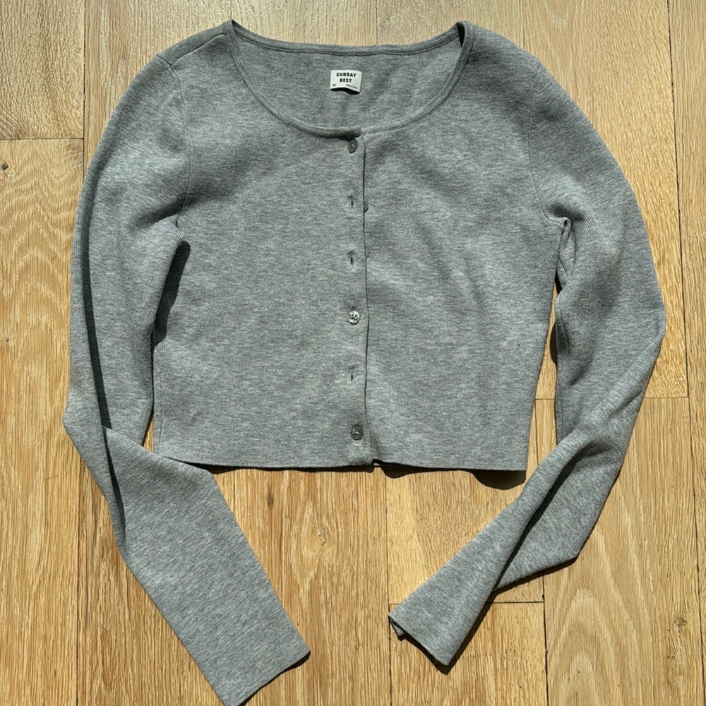Aritzia Sunday Best Gray Cropped Button Down Sweater